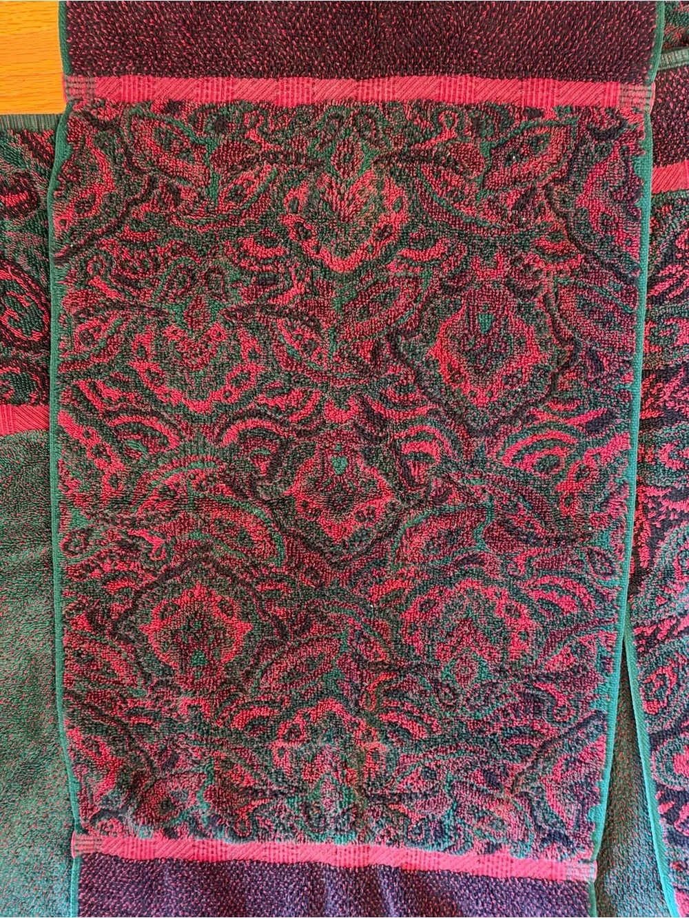FieldCrest vintage 1990s Jewel tone paisley Bath towel set-2 bath towels/3 hand